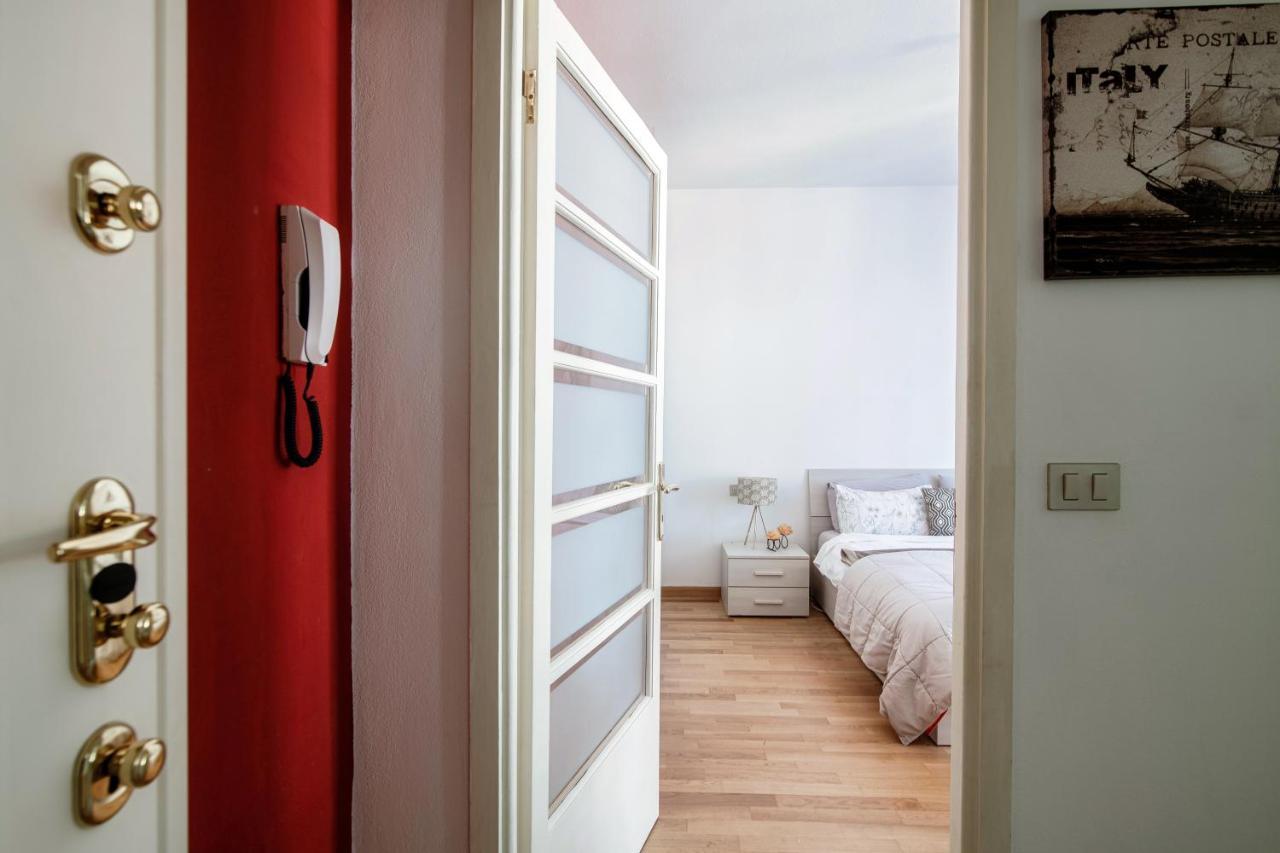 Anna'S Home Super Cozy Flat, With A/C, High Speed Wifi, Near The Lake And Public Transport Como Dış mekan fotoğraf
